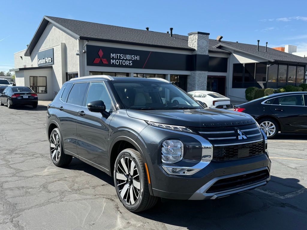 2026 Mitsubishi Outlander SEL S-AWC's photo