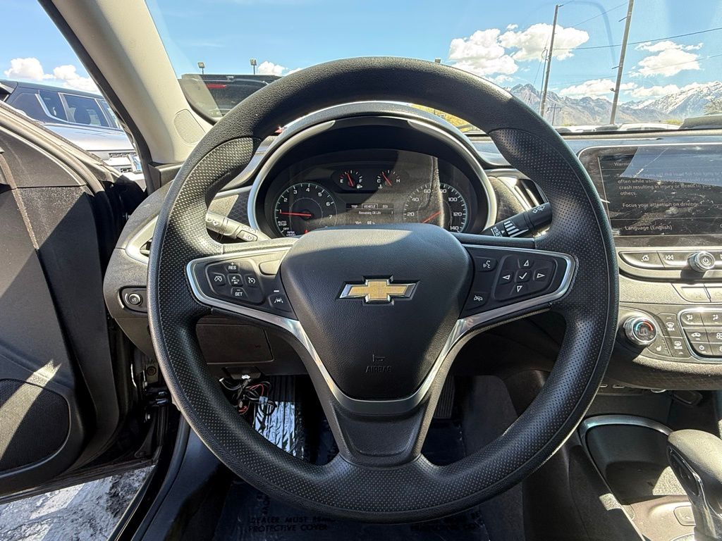 2023 Chevrolet Malibu 1LT - Photo 14