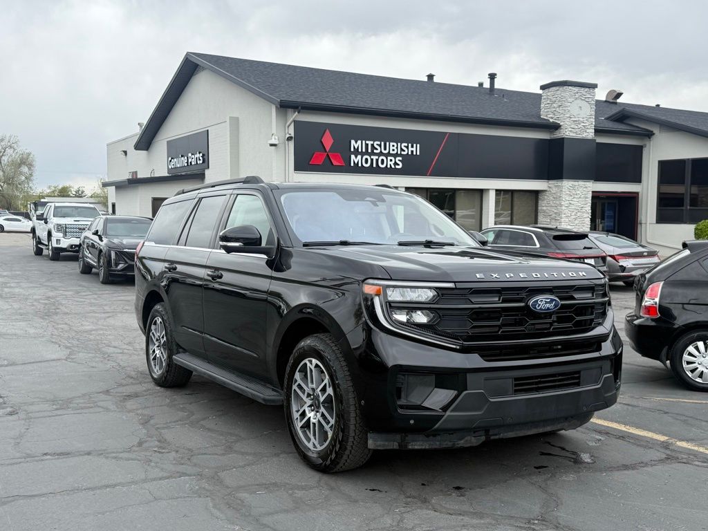 2025 Ford Expedition Active 4x4's photo
