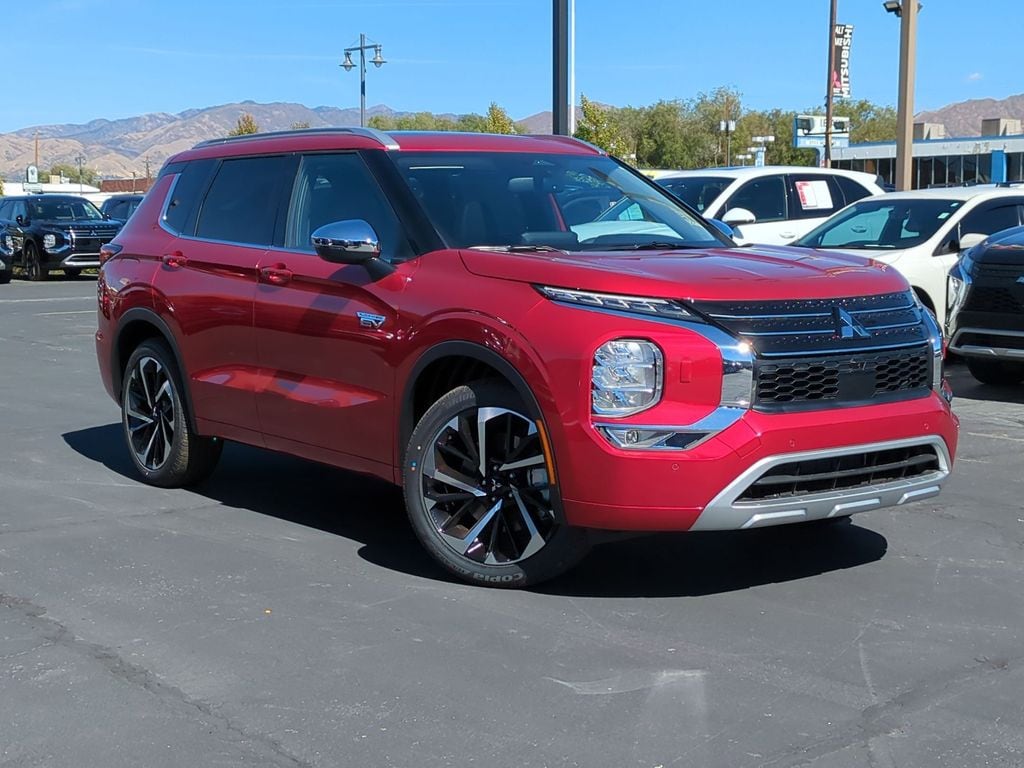 2025 Mitsubishi Outlander SEL's photo