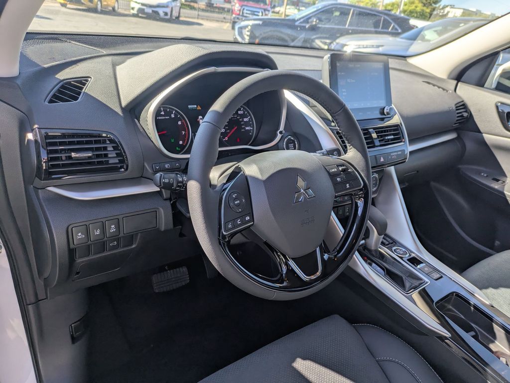 2026 Mitsubishi Eclipse Cross SE - Photo 9