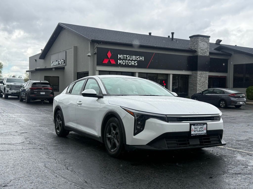 2025 Kia K4