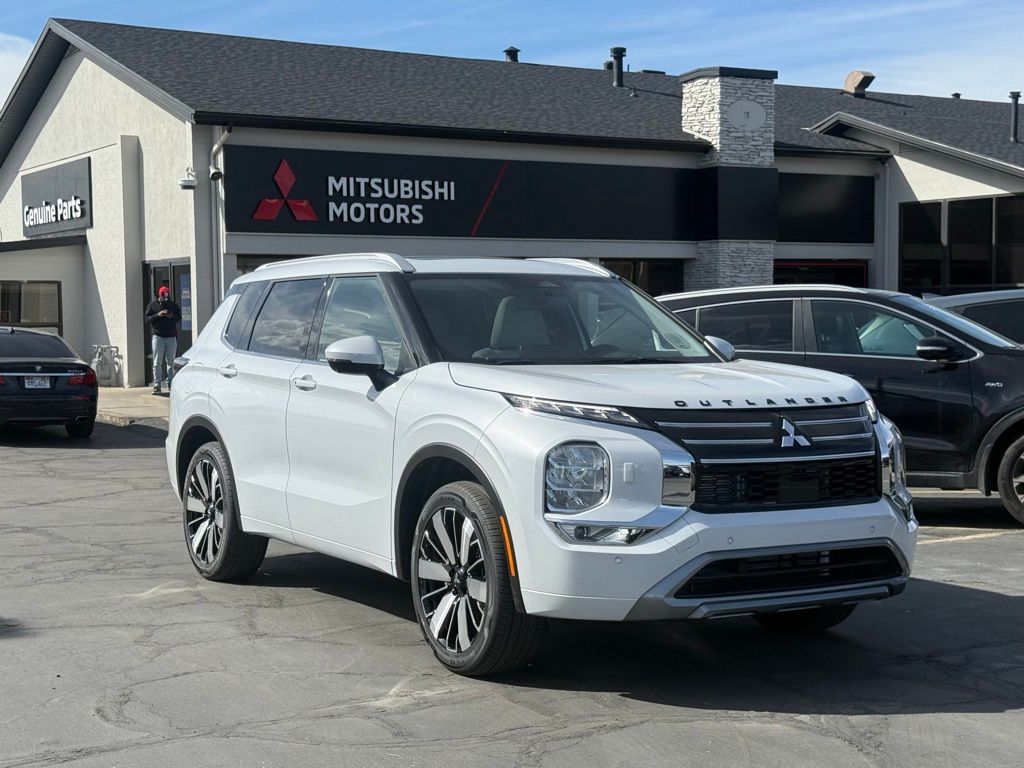 2026 Mitsubishi Outlander SEL S-AWC's photo