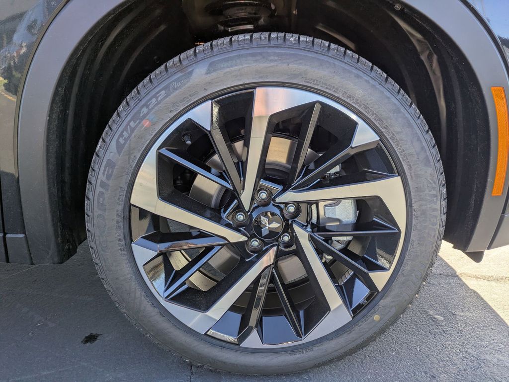 2025 Mitsubishi Outlander Plug-in Hybrid SE - Photo 24