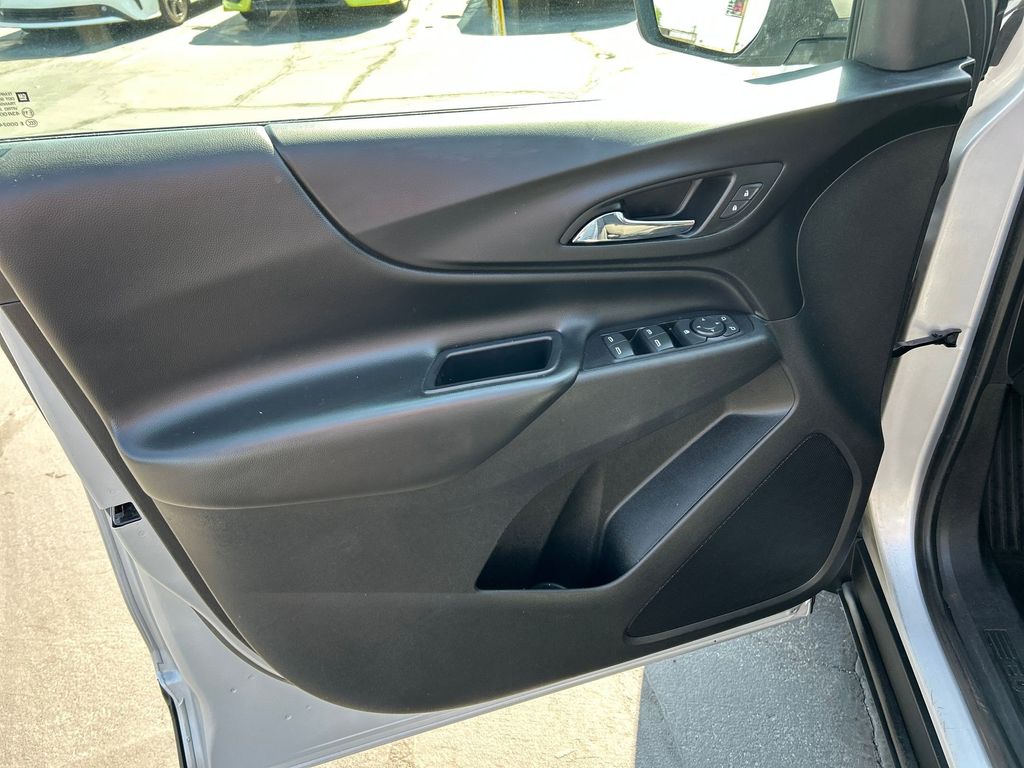 2019 Chevrolet Equinox LT - Photo 9