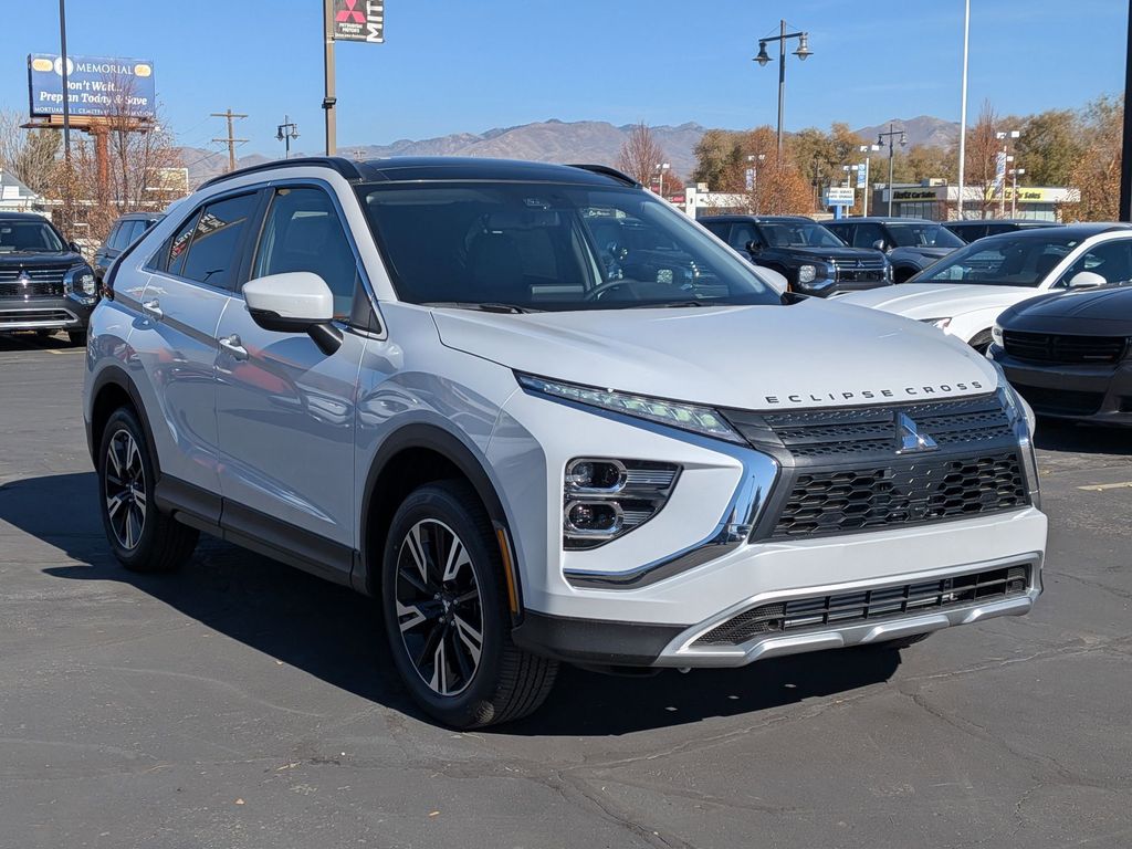 2026 Mitsubishi Eclipse Cross SE's photo