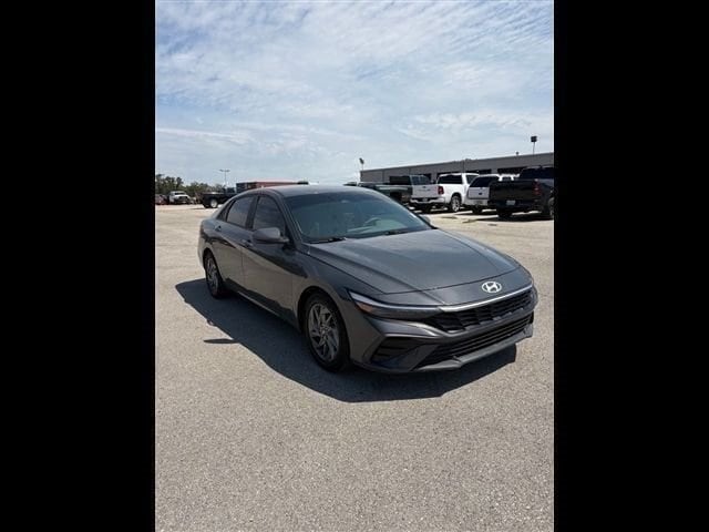 2024 Hyundai Elantra