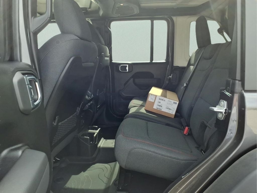 2026 Jeep Wrangler 4-Door Rubicon - Photo 11