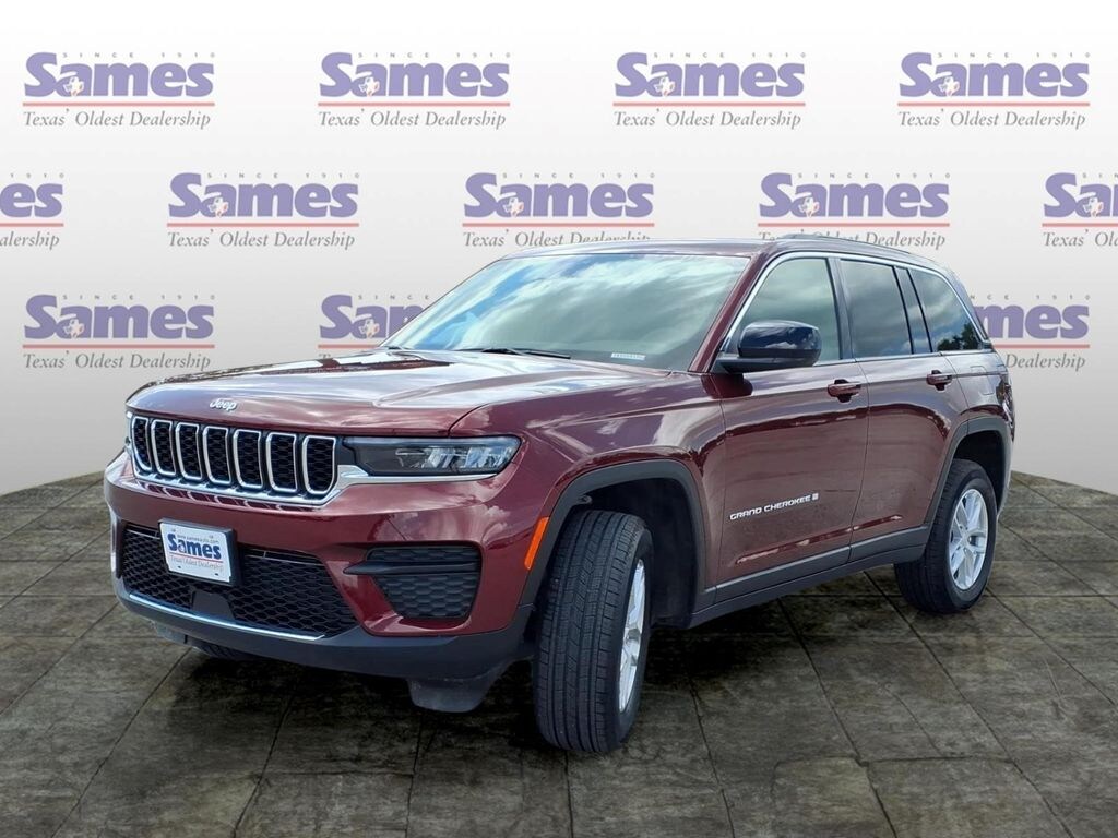 New 2026 Jeep Grand Cherokee LAREDO 4X2 Sport Utility