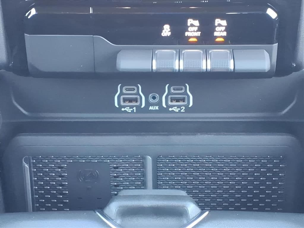 2026 RAM 1500 Laramie - Photo 16
