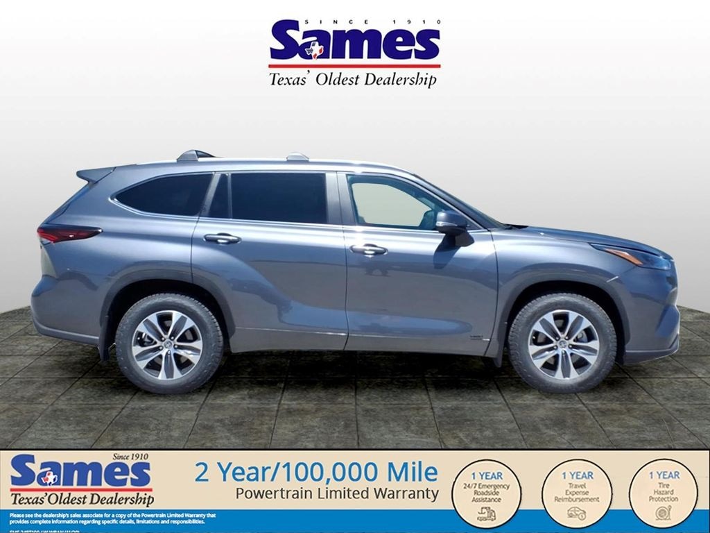 Used 2024 Toyota Highlander Hybrid XLE SUV