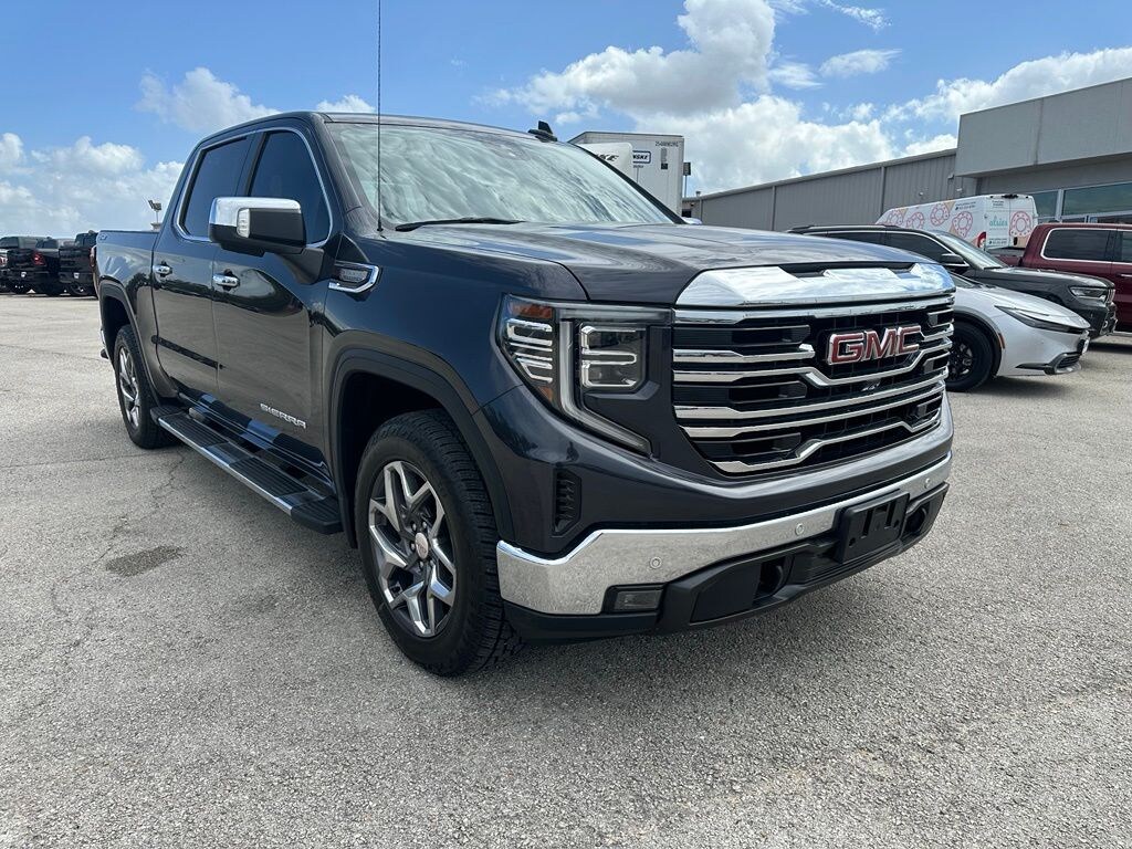 Used 2022 GMC Sierra 1500 SLT Truck Crew Cab