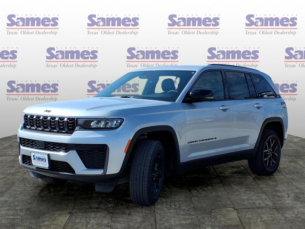 New 2026 Jeep Grand Cherokee LAREDO ALTITUDE 4X2 Sport Utility