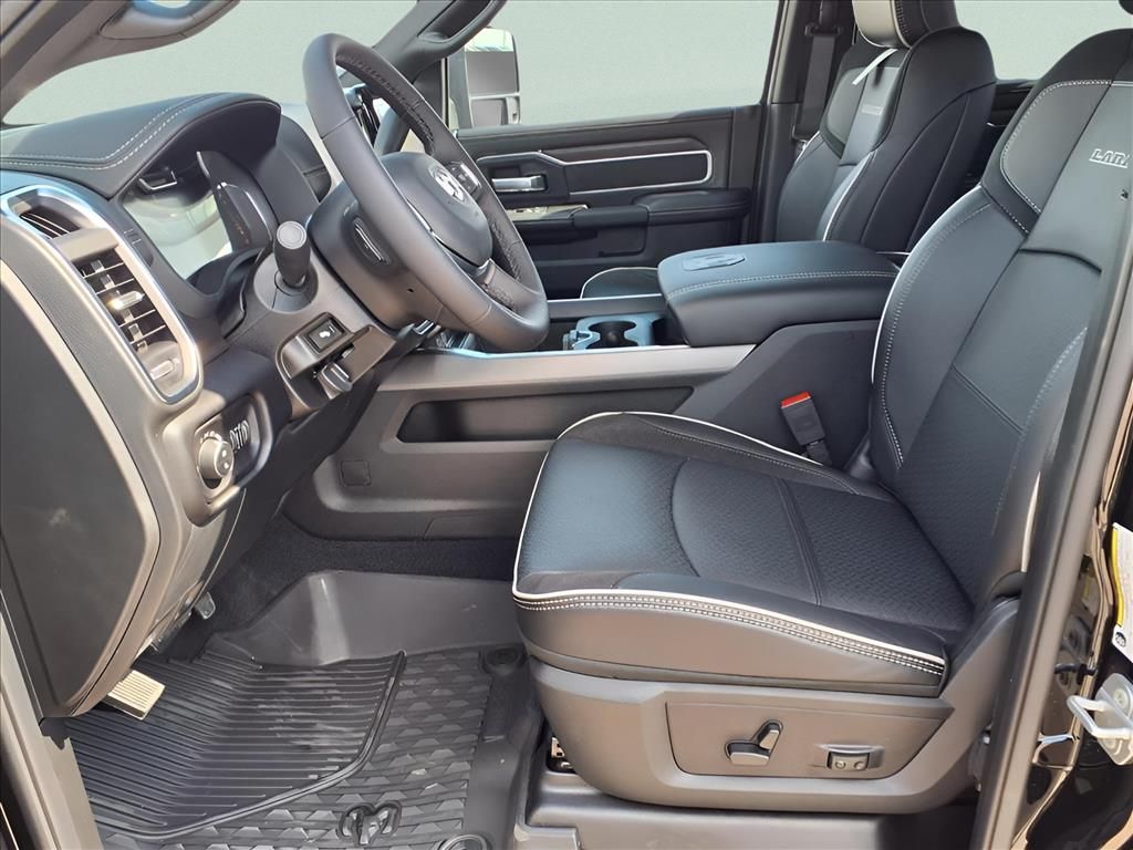 2026 RAM 2500 Laramie - Photo 6