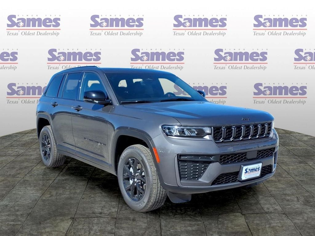 2026 Jeep Grand Cherokee Laredo