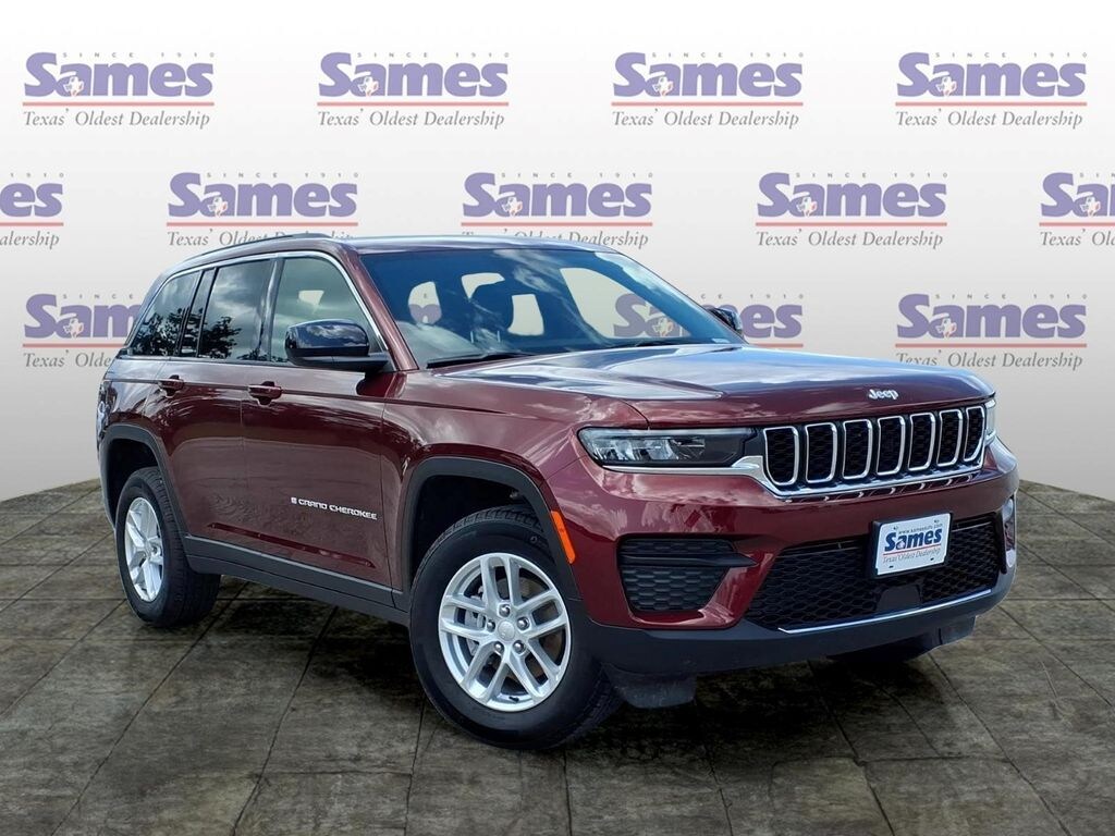 New 2026 Jeep Grand Cherokee LAREDO 4X2 Sport Utility