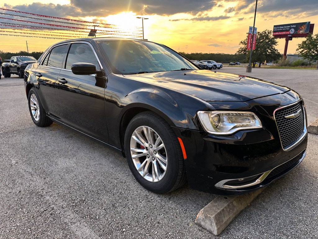 2018 Chrysler 300