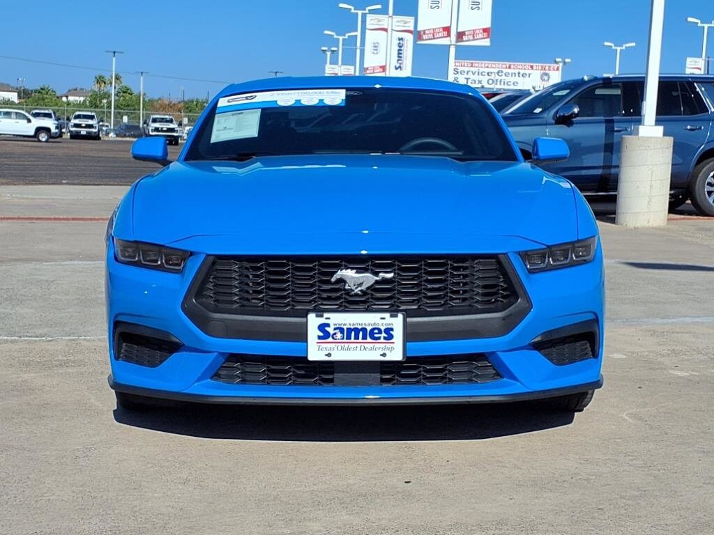 2024 Ford Mustang EcoBoost photo 2