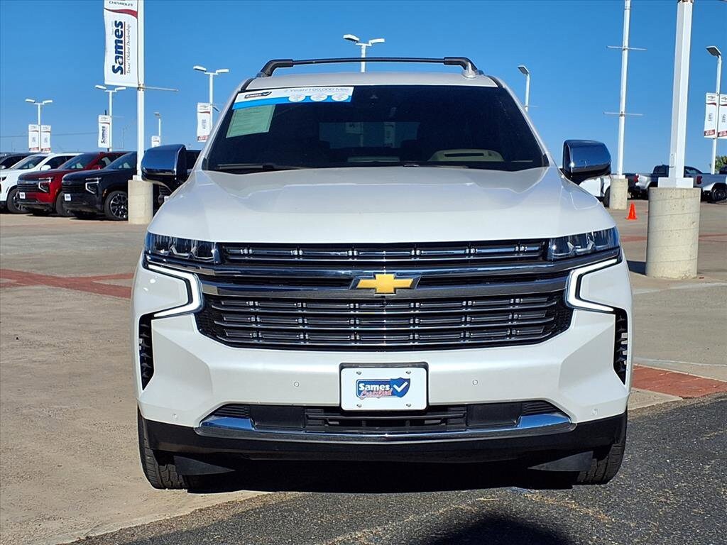 2024 Chevrolet Suburban Premier photo 2