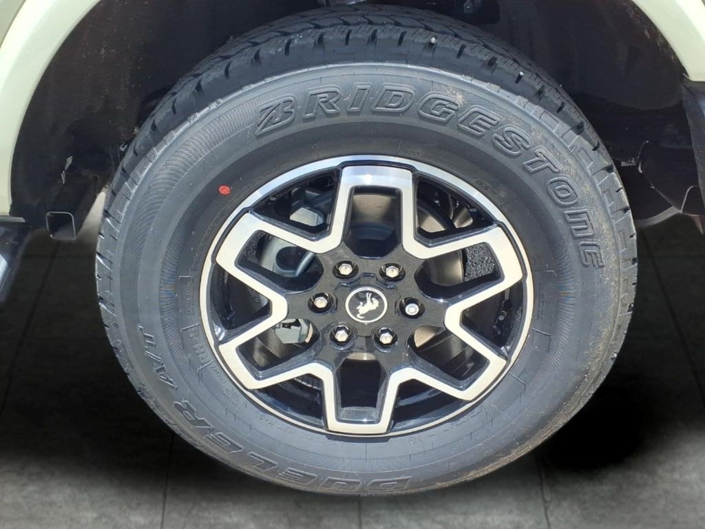 New 2026 Ford Bronco Outer Banks SUV