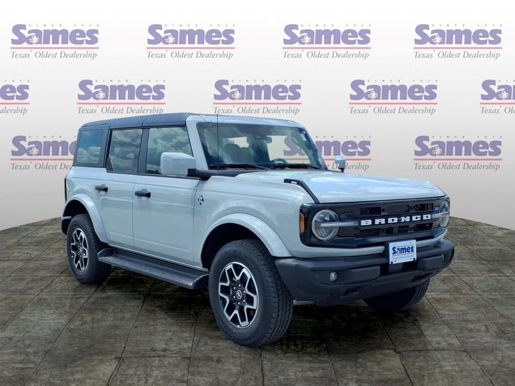 New 2026 Ford Bronco Outer Banks SUV