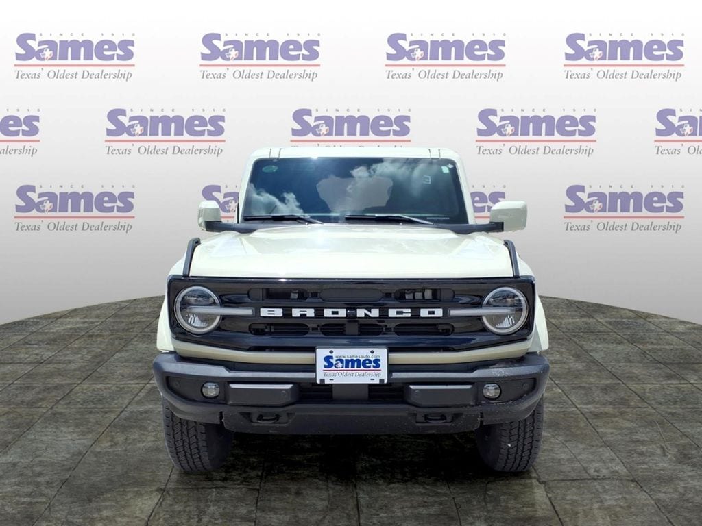 New 2026 Ford Bronco Outer Banks SUV