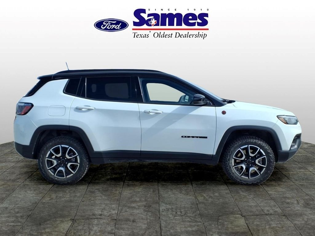 Used 2025 Jeep Compass Trailhawk SUV