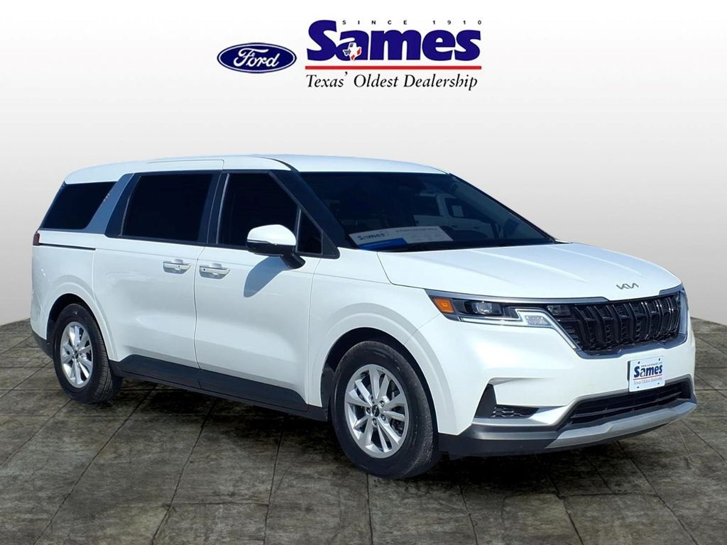 Used 2023 Kia Carnival LX Seat Package