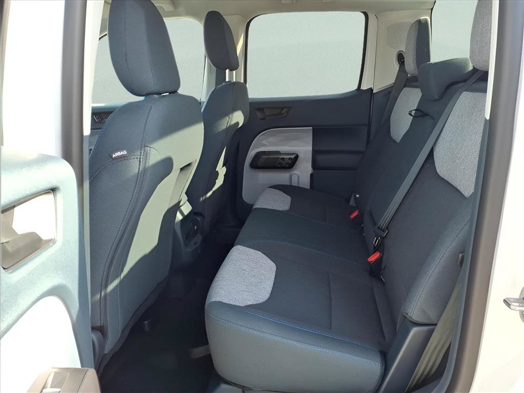 2025 Ford Maverick XLT - Photo 10