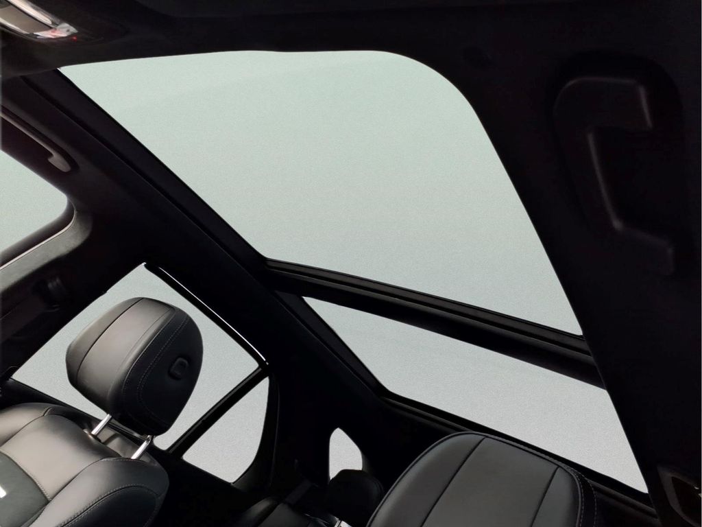 2022 Mercedes-Benz GLE AMG GLE 53 - Photo 11