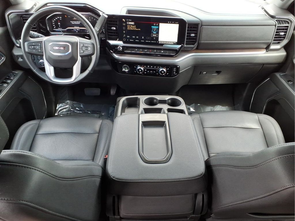 2024 GMC Sierra 1500 SLT - Photo 20