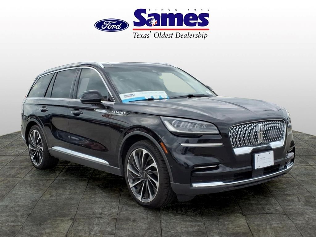 2022 Lincoln Aviator Reserve RWD's photo