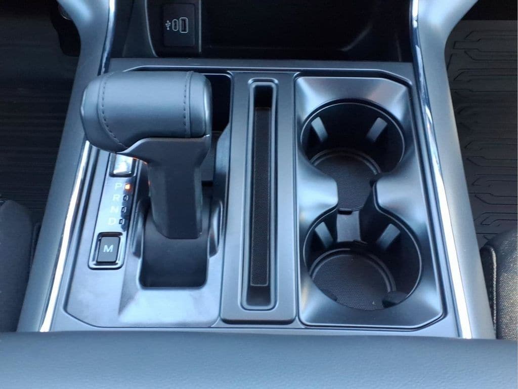 2026 Ford F-150 XLT - Photo 15