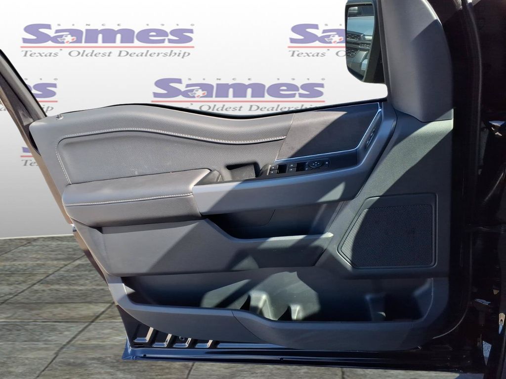 2026 Ford F-150 XLT - Photo 8