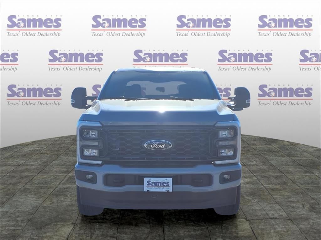 2026 Ford F-250 Super Duty Lariat - Photo 2
