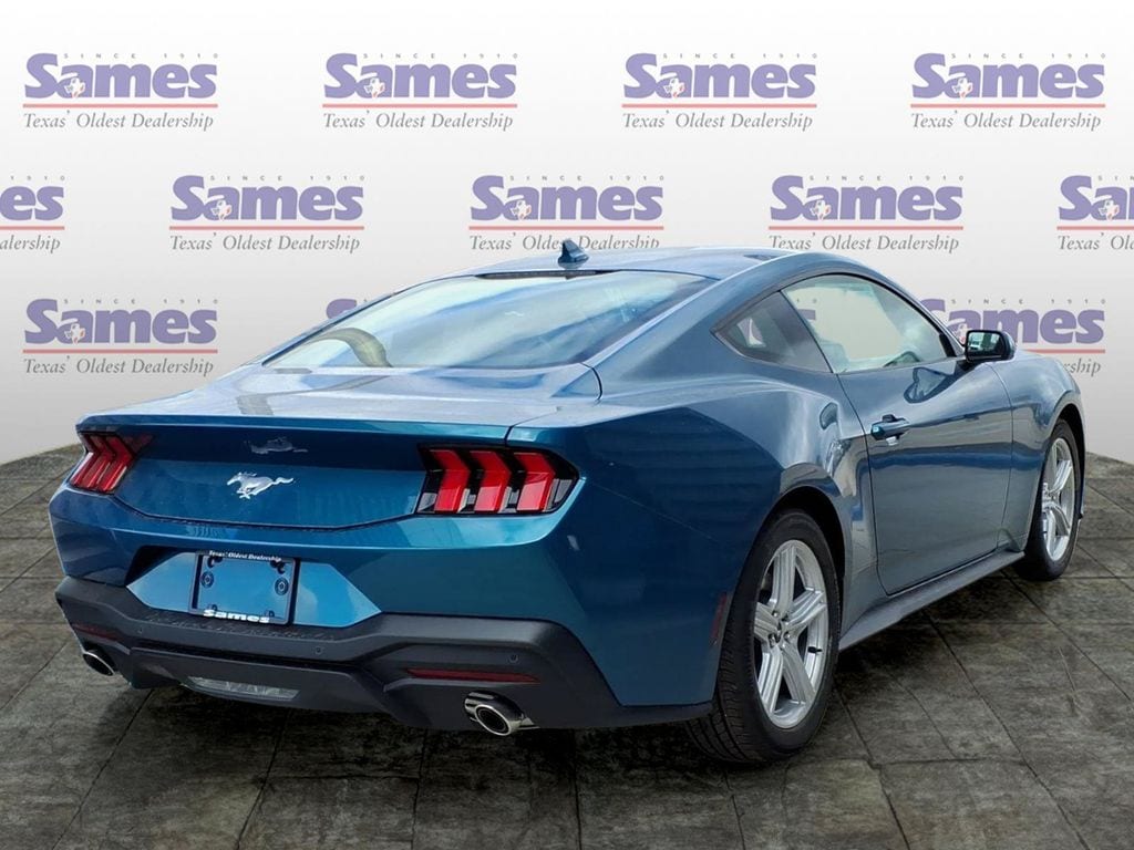 2026 Ford Mustang EcoBoost Fastback - Photo 4