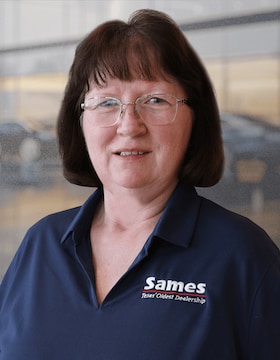 Staff member Joanne Pierce from ID_de372b