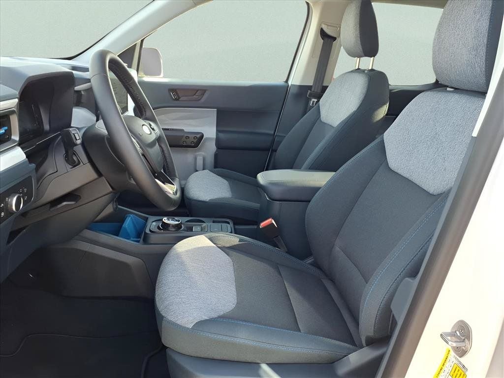 2025 Ford Maverick XLT - Photo 9