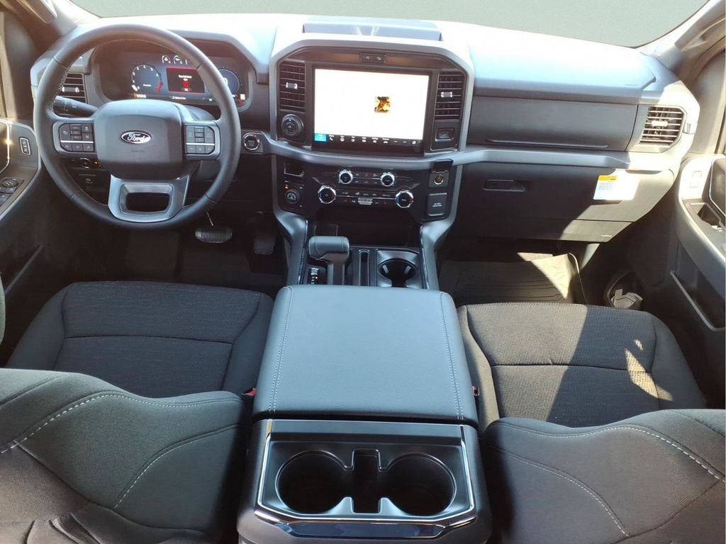 2026 Ford F-150 XLT - Photo 12