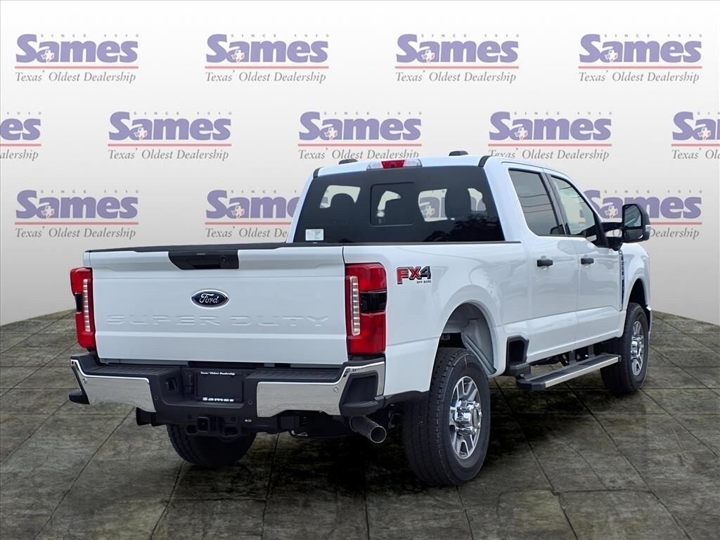 New 2025 Ford F-250 Truck Crew Cab