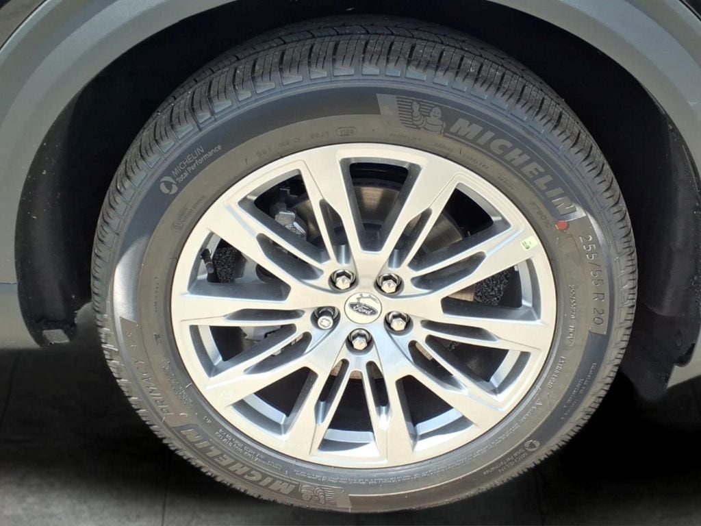 New 2026 Ford Explorer Platinum SUV