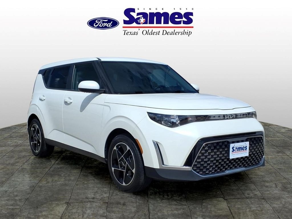 Used 2024 Kia Soul EX Hatchback