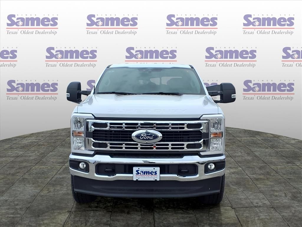 New 2025 Ford F-250 Truck Crew Cab