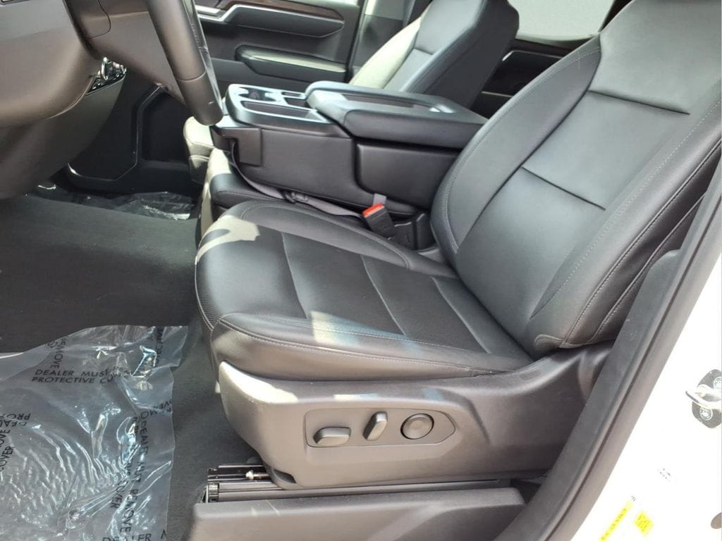 2024 GMC Sierra 1500 SLT - Photo 13