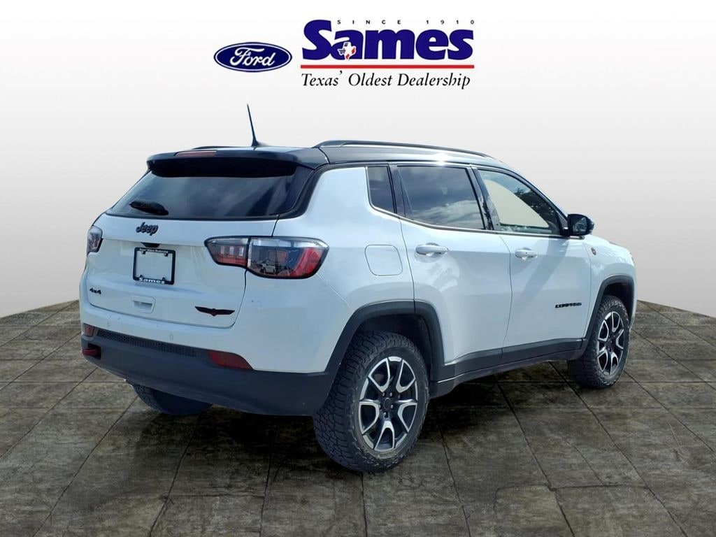 Used 2025 Jeep Compass Trailhawk SUV