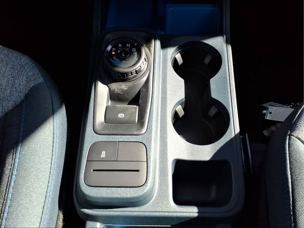 2026 Ford Maverick XLT - Photo 12