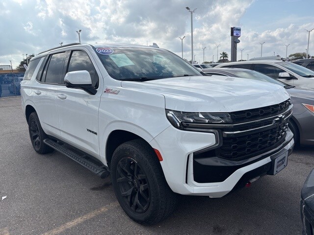 2022 Chevrolet Tahoe Z71 photo 2