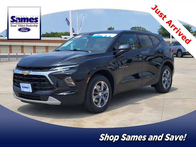 2025 Chevrolet Blazer 2.0T 2LT FWD's photo