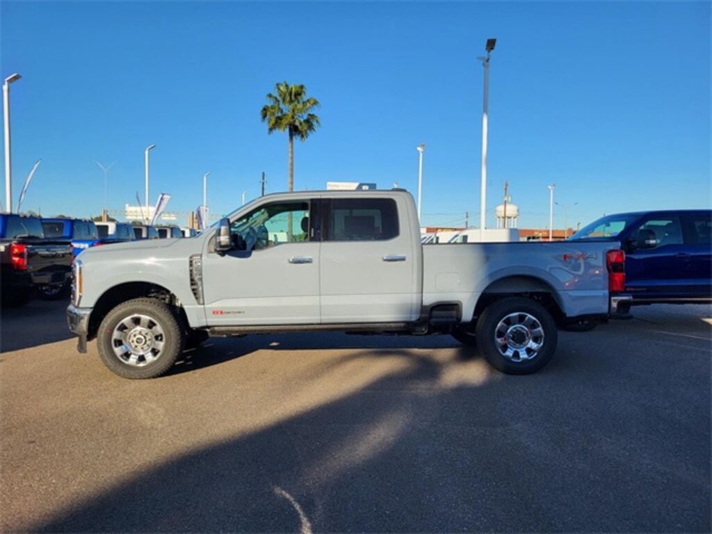 New 2026 Ford F-250 Lariat Truck Crew Cab