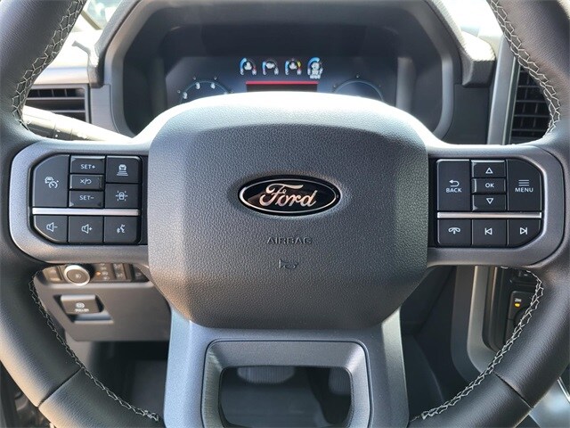 2025 Ford F-150 XLT photo 3